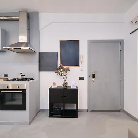 Vatican Charming Retreat By Ndp Rent