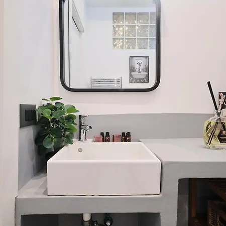 Apartment Vatican Charming Retreat By Ndp Rent