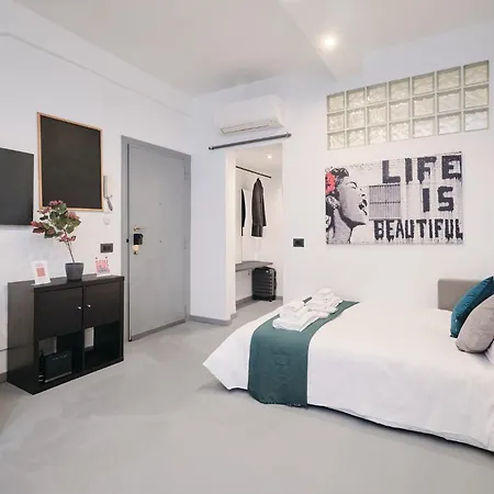 Vatican Charming Retreat By Ndp Rent Apartment *